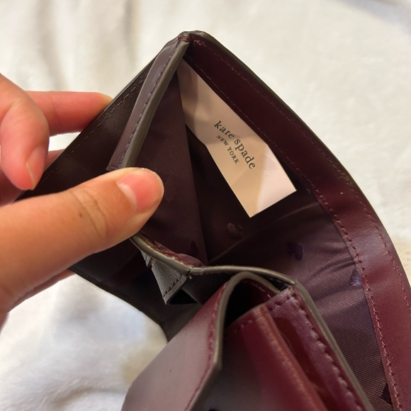 Authentic Kate Spade ♠️ Wallet - Picture 3 of 4